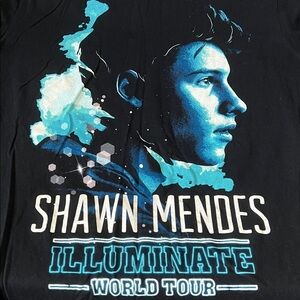 Shawn Mendes Tour Graphic TShirt Black Size XL